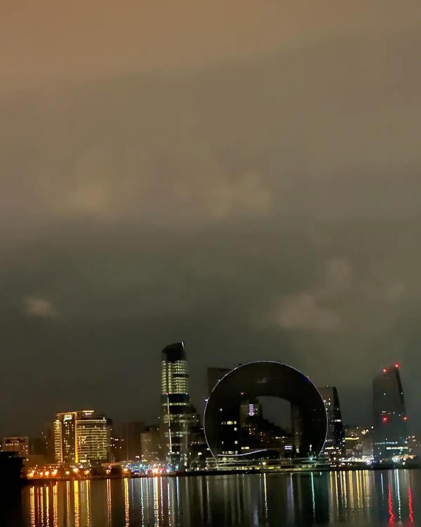 Deluxe City Hotel Baku Exteriör bild